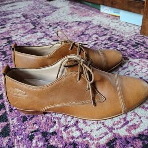 Handmade, ethical-made Peruvian Oxford-style leather shoes